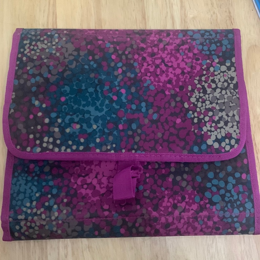 NWOT Hanging travel/locker organizer
